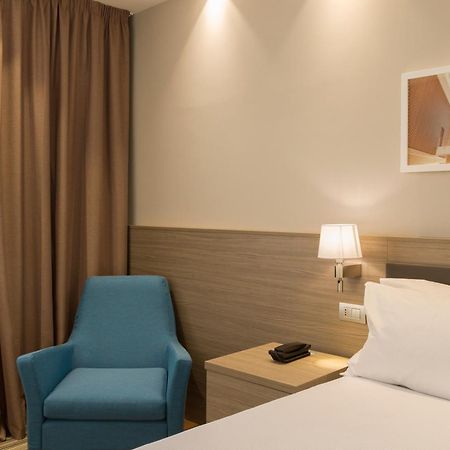 Hampton By Hilton Rome East Hotel Exterior photo