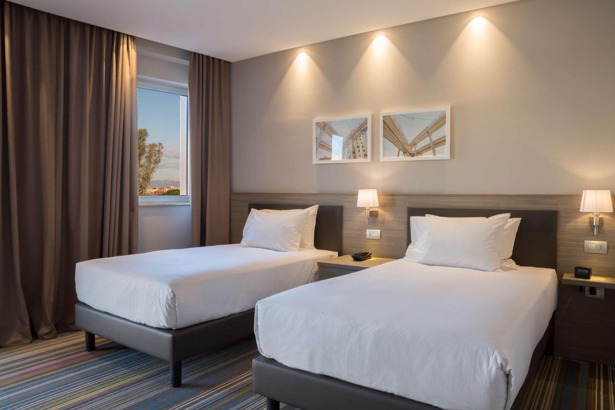 Hampton By Hilton Rome East Hotel Exterior photo