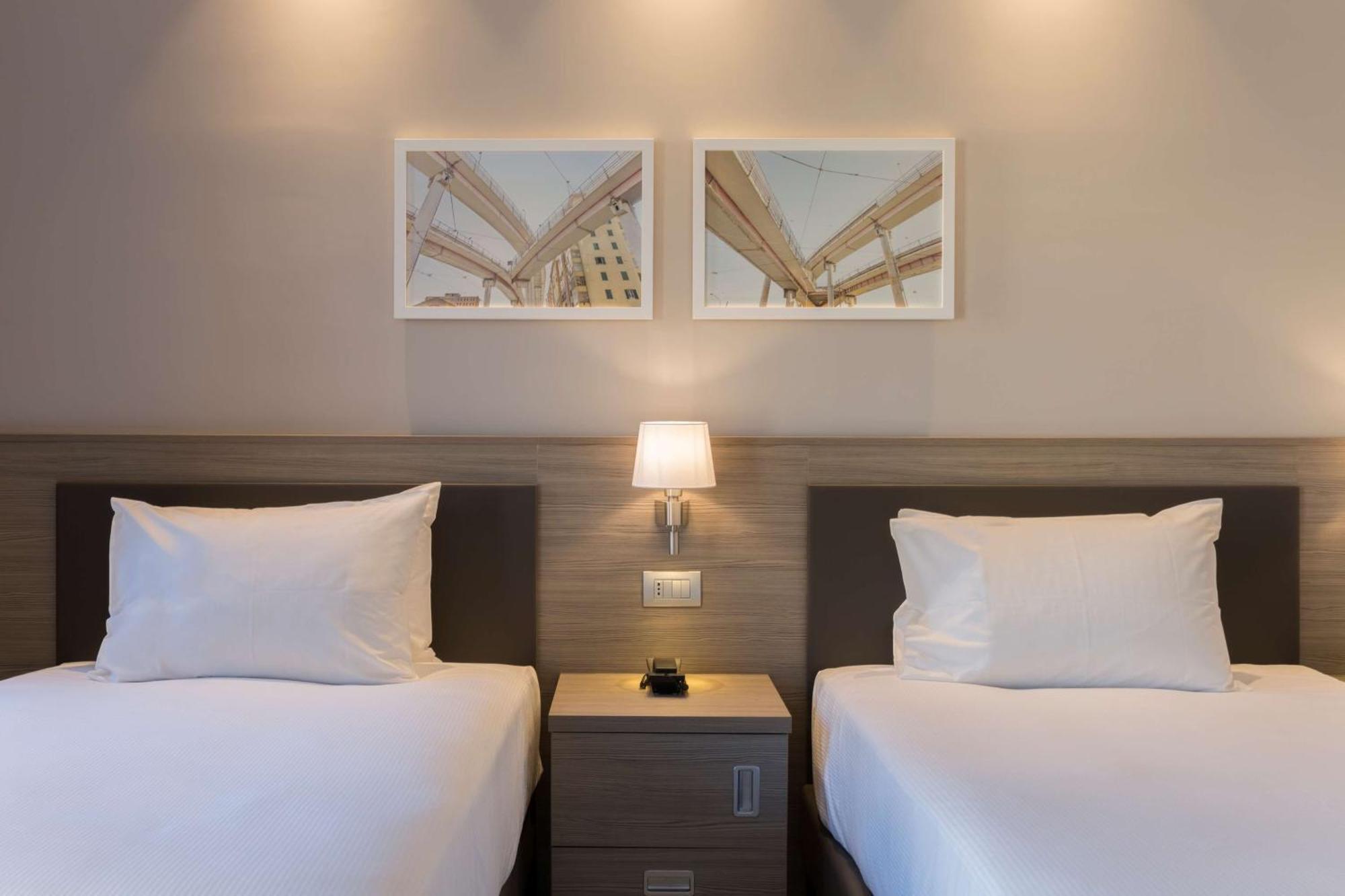 Hampton By Hilton Rome East Hotel Exterior photo
