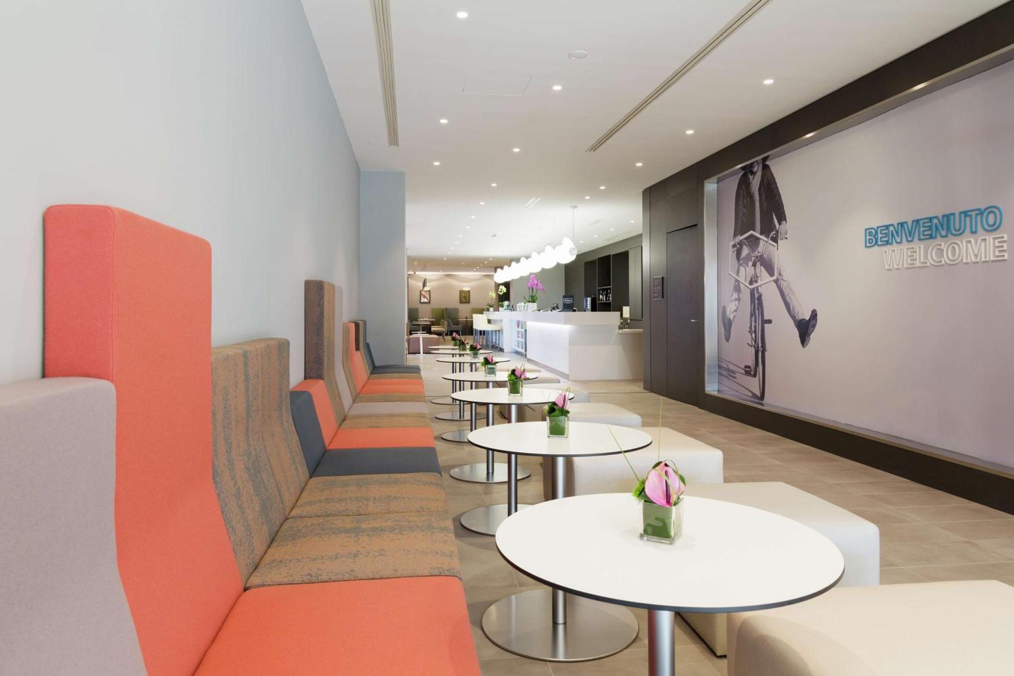 Hampton By Hilton Rome East Hotel Exterior photo